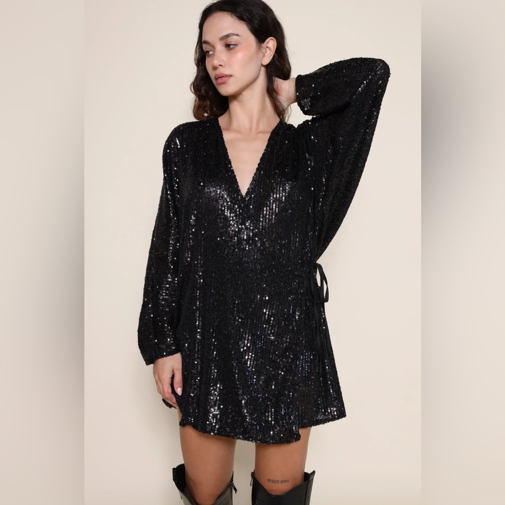 Eastnwestlabel Aster Wrap Dress in Black Sequin - M